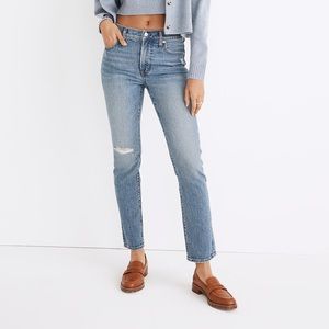 Madewell Mid-Rise Perfect Vintage Jean in Ainsdale Wash: Knee-Rip Edition